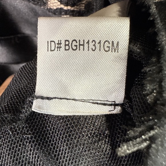 BCBG Max Azria Black Lace Overlay Tiered Ruffle Dress‎ Size 4 - Picture 9 of 11